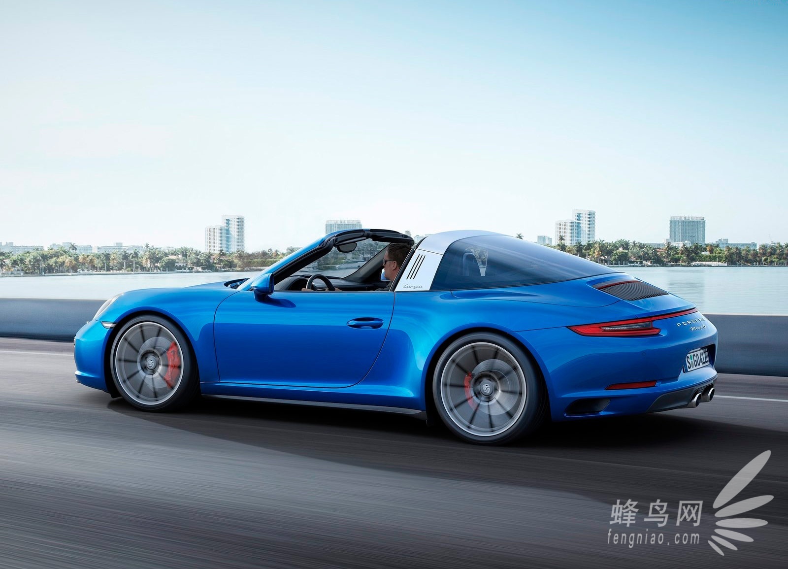 {京世博娛樂}(保时捷911硬顶敞篷跑车型号)